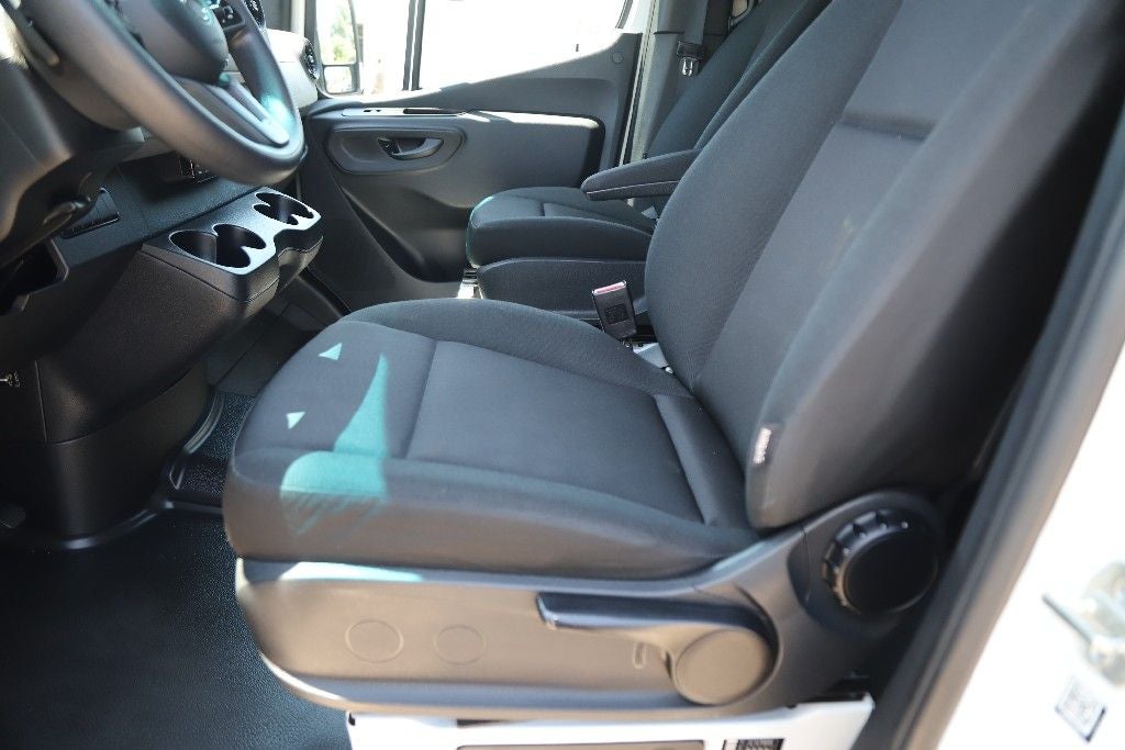 2024 Mercedes-Benz Sprinter 2500 Passenger 144 WB