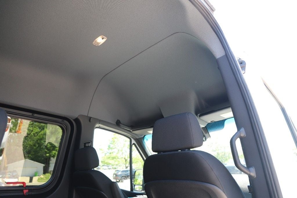 2024 Mercedes-Benz Sprinter 2500 Passenger 144 WB