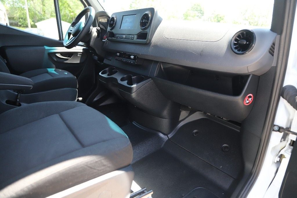 2024 Mercedes-Benz Sprinter 2500 Passenger 144 WB