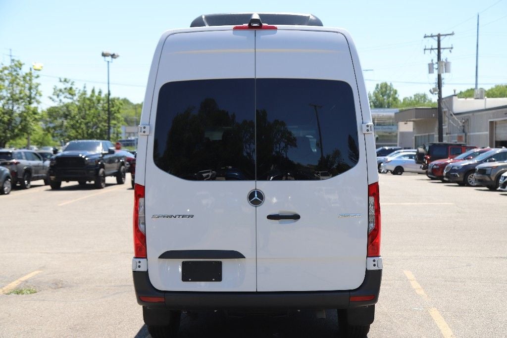 2024 Mercedes-Benz Sprinter 2500 Passenger 144 WB