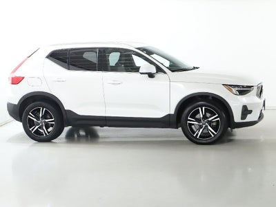 2024 Volvo XC40 B5 Core
