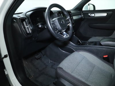 2024 Volvo XC40 B5 Core