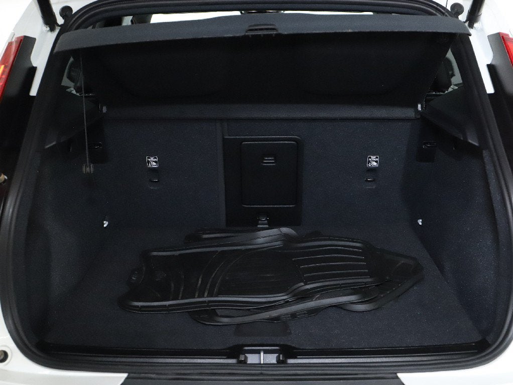 2024 Volvo XC40 B5 Core