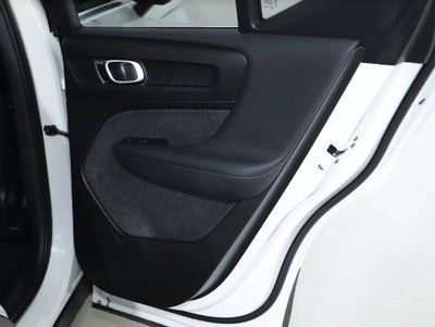 2024 Volvo XC40 B5 Core