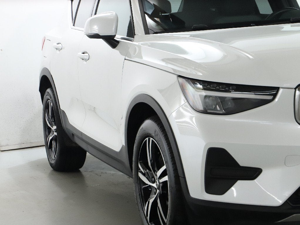 2024 Volvo XC40 B5 Core