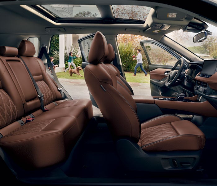 Ken Ganley Nissan Mayfield in Mayfield Heights OH