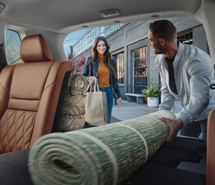 Ken Ganley Nissan Mayfield in Mayfield Heights OH