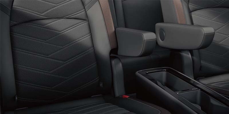 A close up interior detail on the 2024 Nissan Pathfinder in Mayfield Heights, OH