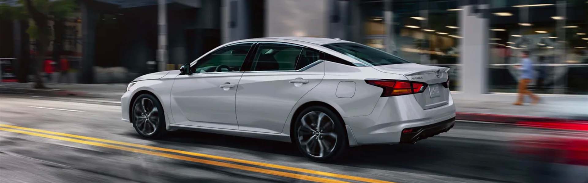 The steering column in the 2025 Nissan Altima in Mayfield Heights, OH